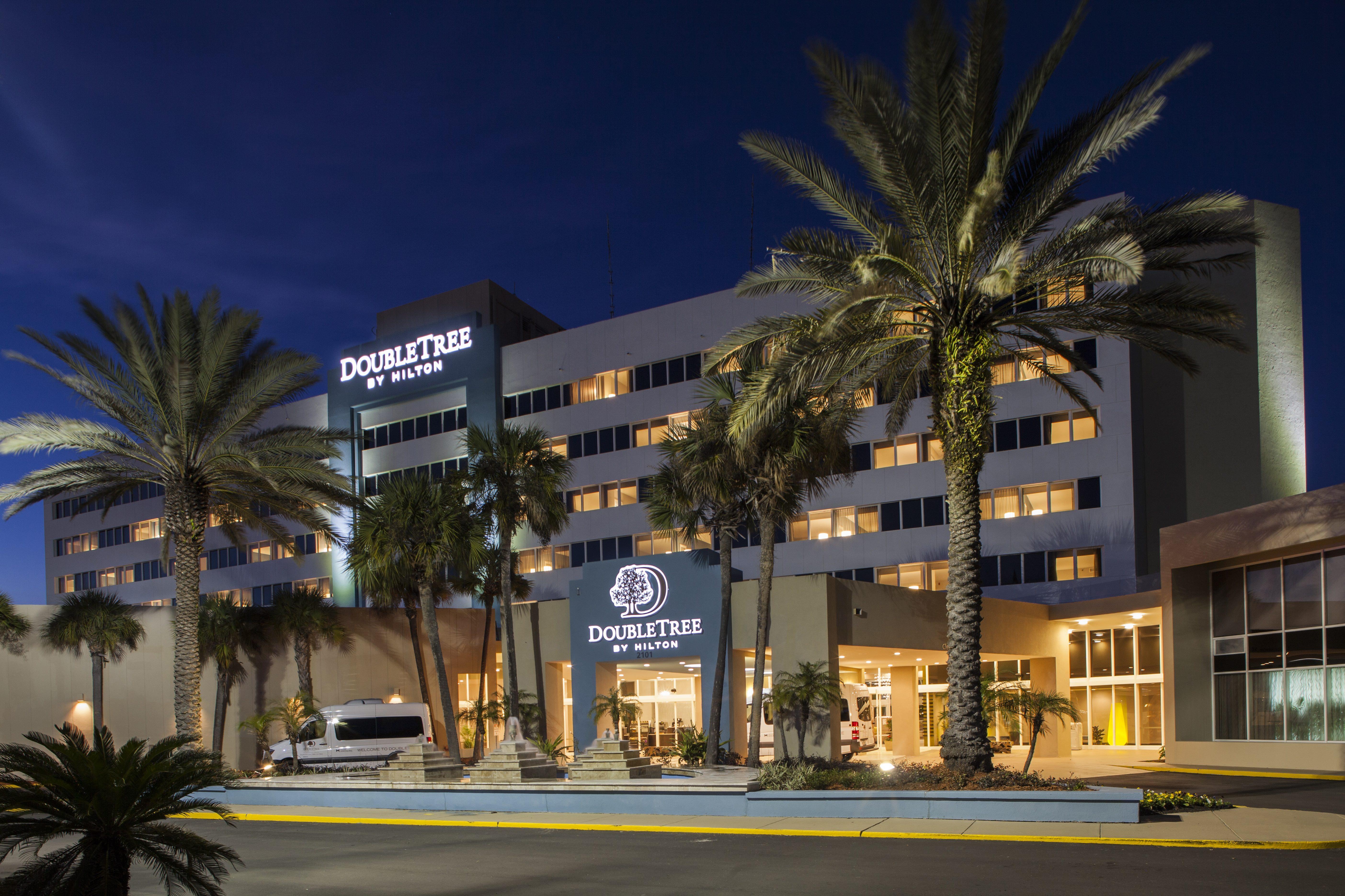 Doubletree By Hilton Hotel Jacksonville Airport Exterior photo