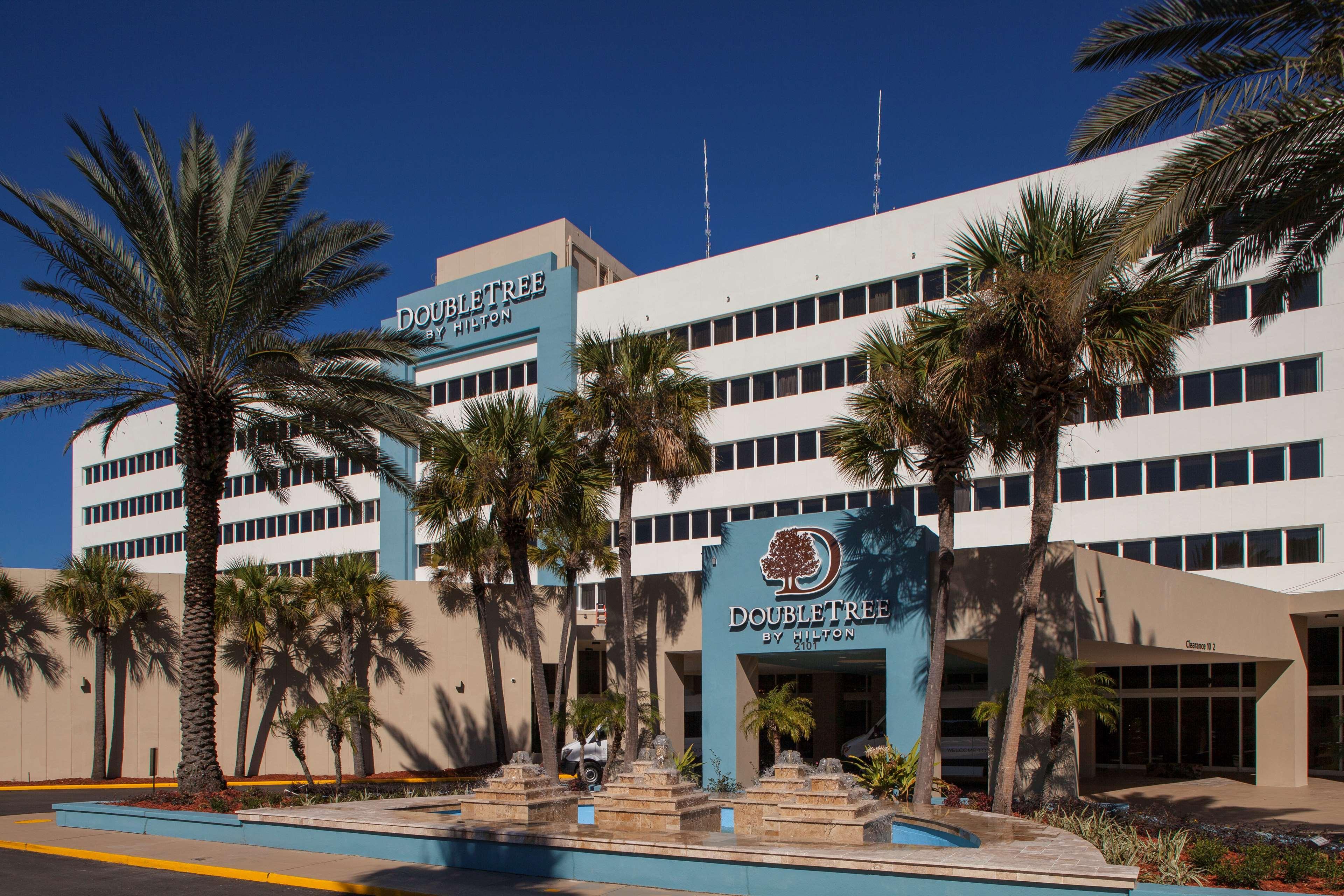 Doubletree By Hilton Hotel Jacksonville Airport Exterior photo