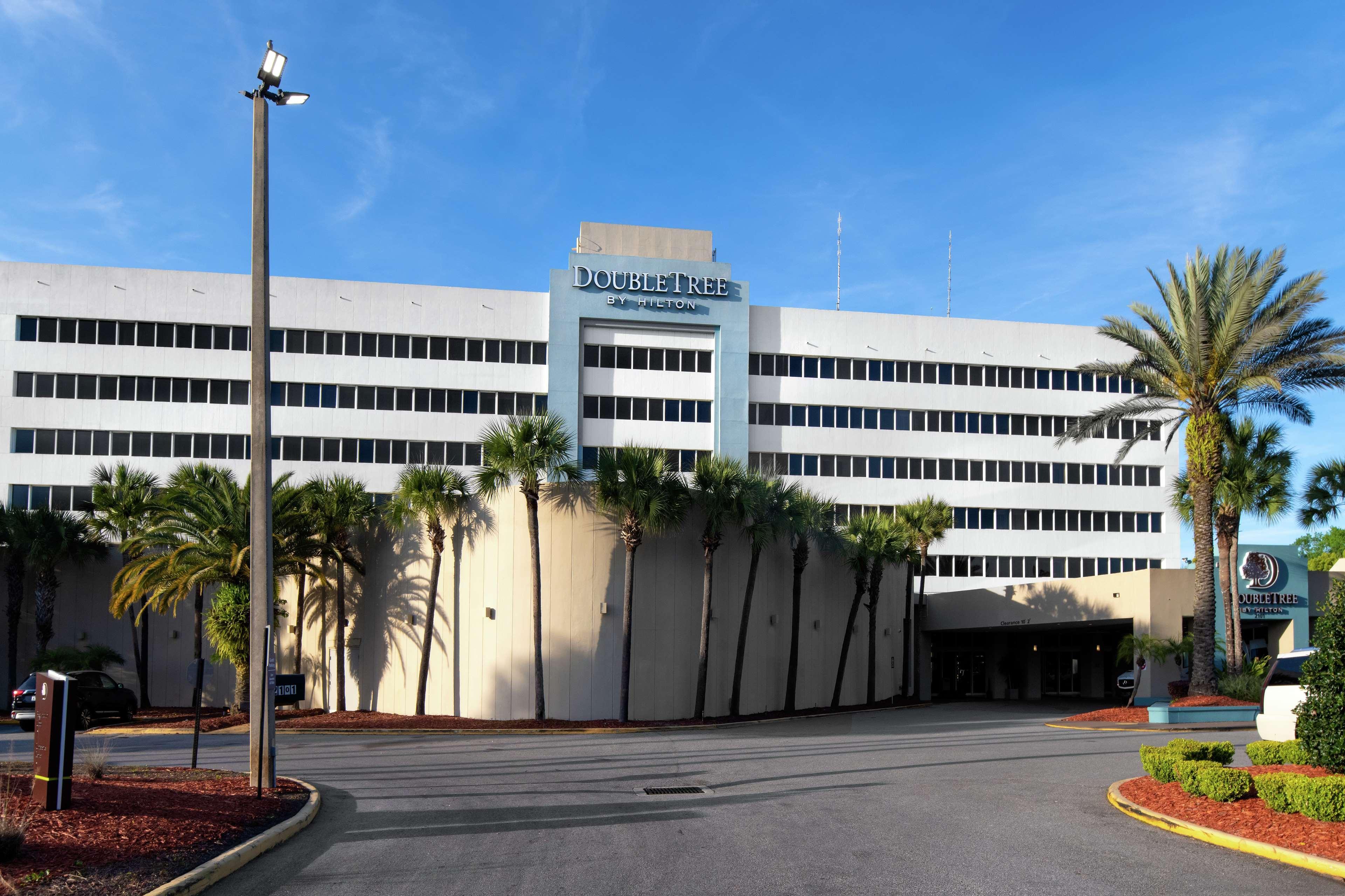 Doubletree By Hilton Hotel Jacksonville Airport Exterior photo